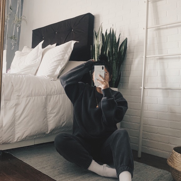 Meet your Posher, Elisha - Picture 1 of 1